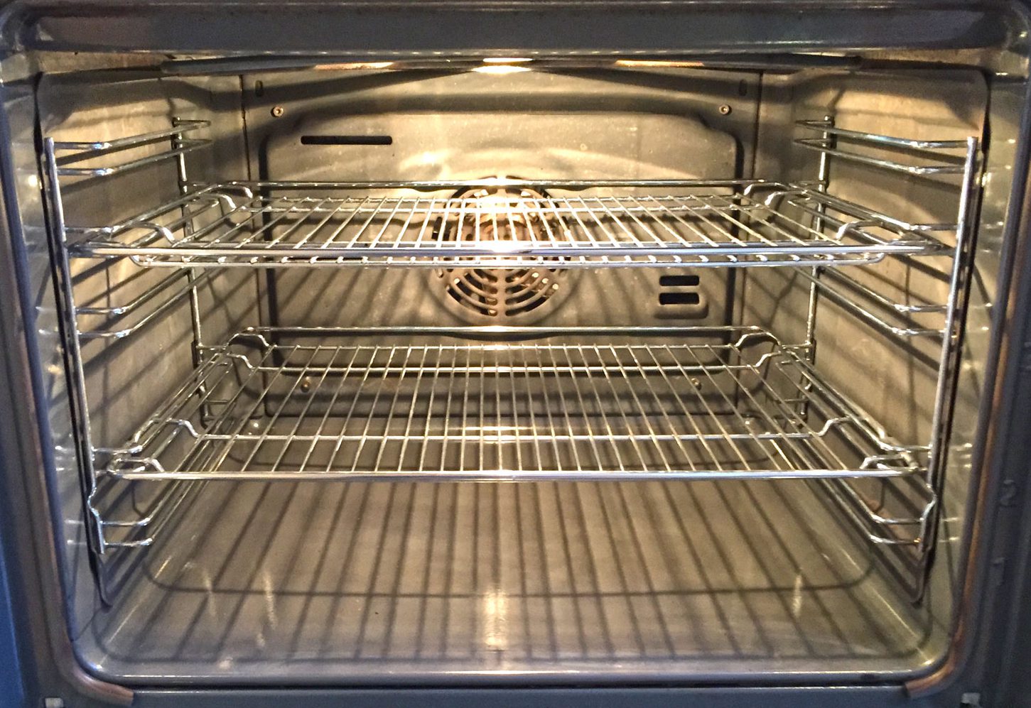 5 Handy Tips to Keep Your Oven Clean During Cooking - Delishably